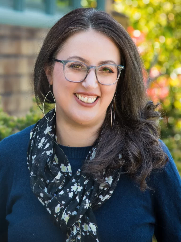 Delilah Raybee, AMFT